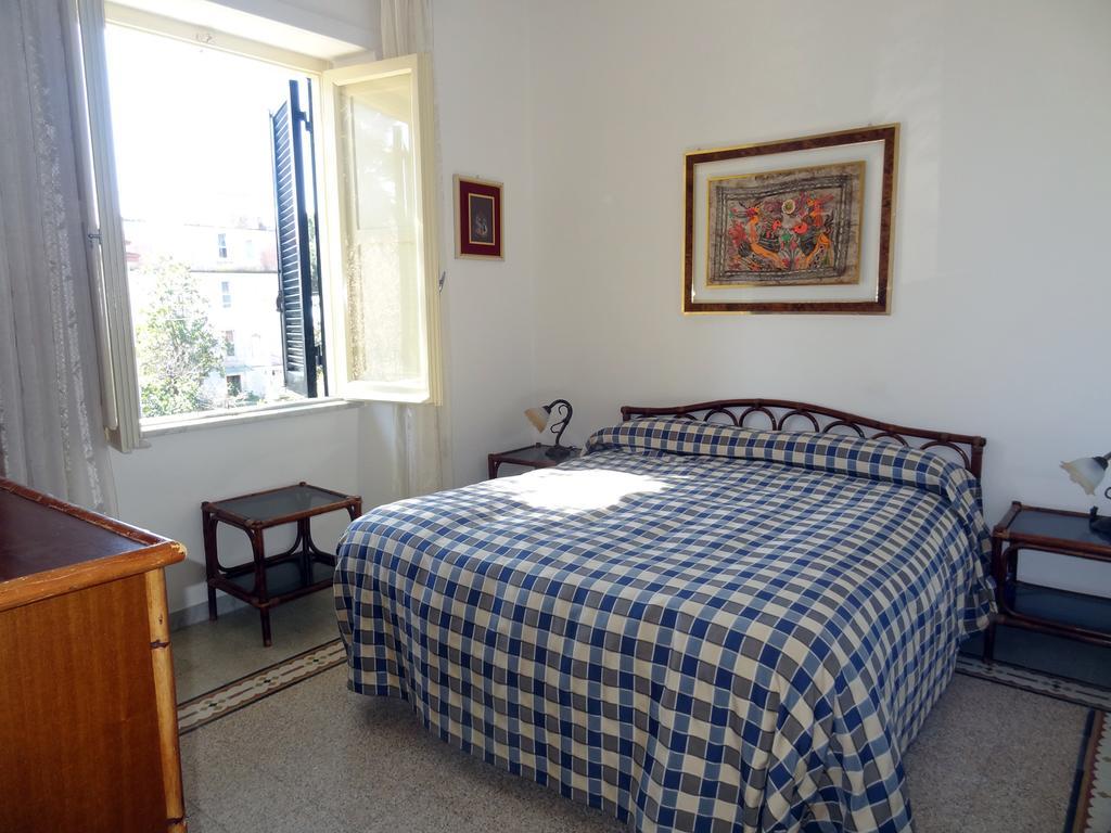 B&B Villa Fantasia Гаета Стая снимка